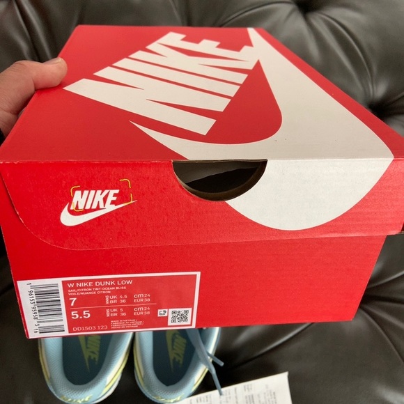 WOMENS Nike Dunk Low OCEAN BLISS - Picture 9 of 10